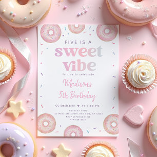 Invitation Pink Pastel Donut Five est un doux Vibe Anniversai