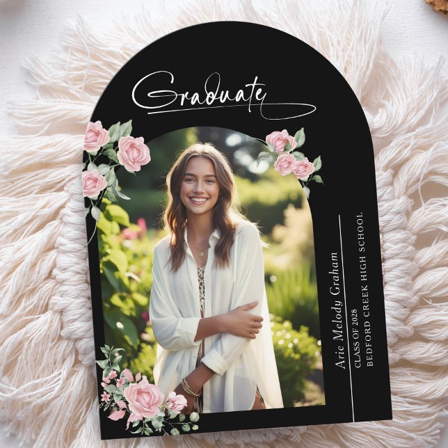 Invitation Pink Roses Script Photo Graduation Announcement (Créateur téléchargé)