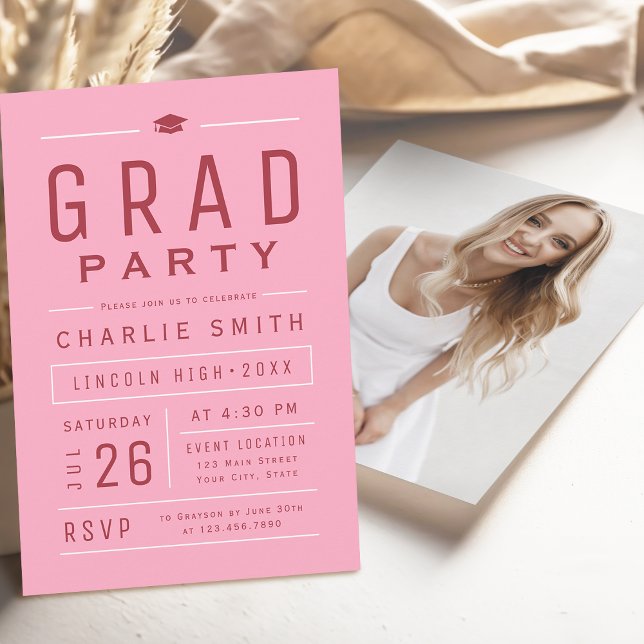 Invitation Pink Rouge Moderne Simple Typographie Partie de gr (Pink Red Modern Simple Typography Graduation Party Invitation)