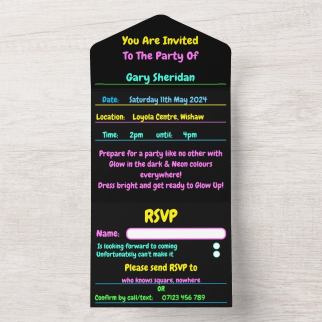 Invitation pour une fête tout compris (À l'intérieur)