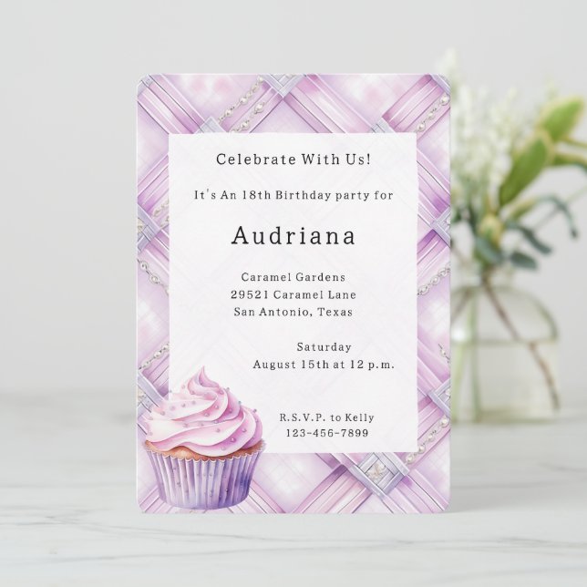 Invitation Purple Pearl Cupcake rose Anniversaire (Debout devant)