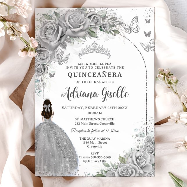 Invitation Quinceañera Argent Rose Floral Girl Robe P (silver-floral-flowers-roses-butterflies-brunette-princess-silver-crown-dress-Quinceañera-invitation)