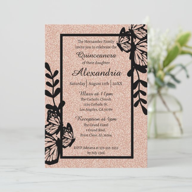 Invitation Quinceanera rose, papillon noir et or (Debout devant)