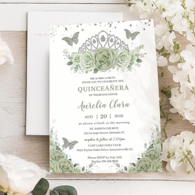 Invitation Quinceañera Sage Vert Floral Roses Argent Couronne (Créateur téléchargé)