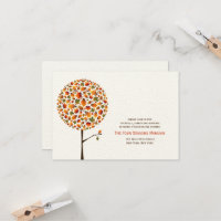Réception de mariage avec feuilles d'automne sur a
