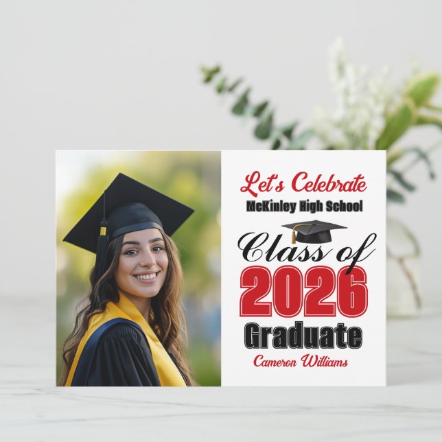 Invitation Red Class of 2026 Photo Graduation Party (Debout devant)