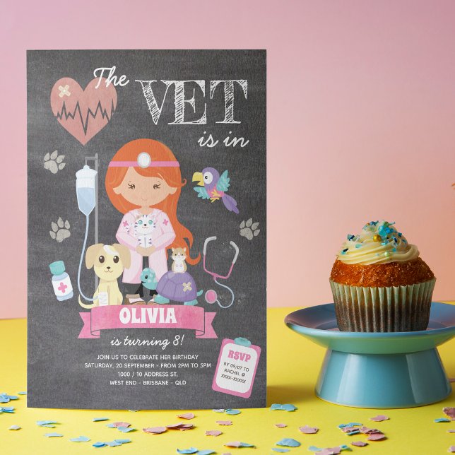 Invitation Redhead Brown yeux Chalkboard Vet Anniversaire fêt (This girl’s vet birthday invitation is just the right medicine to your celebration.)