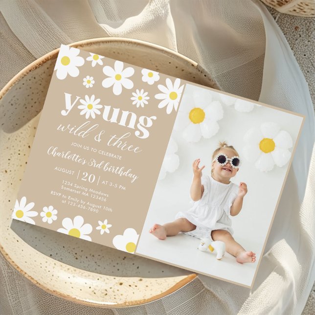 Invitation Retro Daisy Trois Floral 3e Anniversaire Photo (Créateur téléchargé)