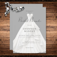 Robe de Mariée Moderne sur Brunch de Mariée Gris