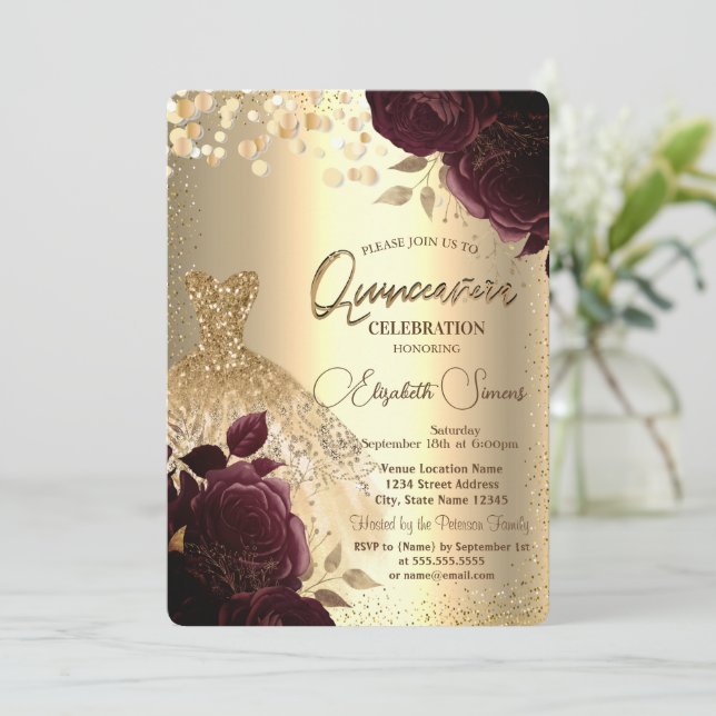 Invitation Robe d'or Bourgogne Roses Quinceañera (Debout devant)