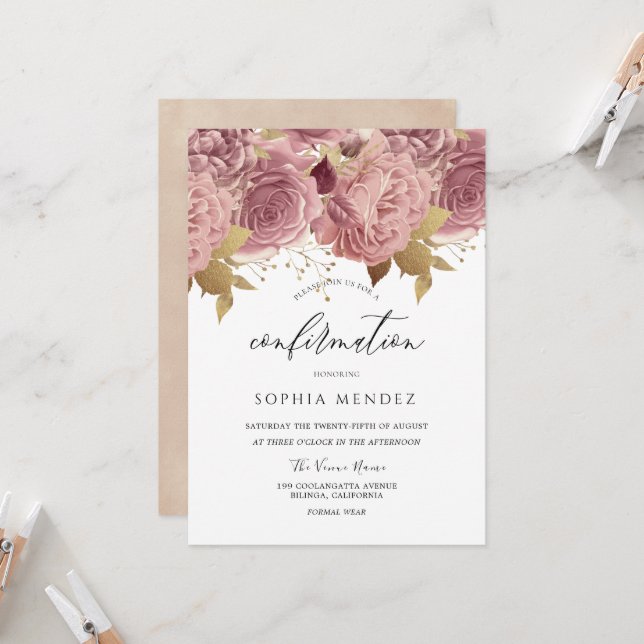 Invitation Romantique Dusty Roses Fleurs de Flush Confirmatio (Devant/Arrière en situation)