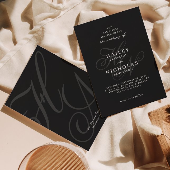 Invitation Romantique Élégant Script Monogramme Mariage noir (Créateur téléchargé)