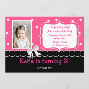 Invitation rose de fête d'anniversaire