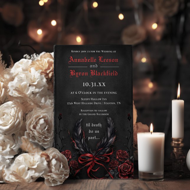 Invitation Rose gothique Floral Noir et Mariage rouge (Gothic Black and Red and White Floral Raven Feather Floral Wedding Invitation)