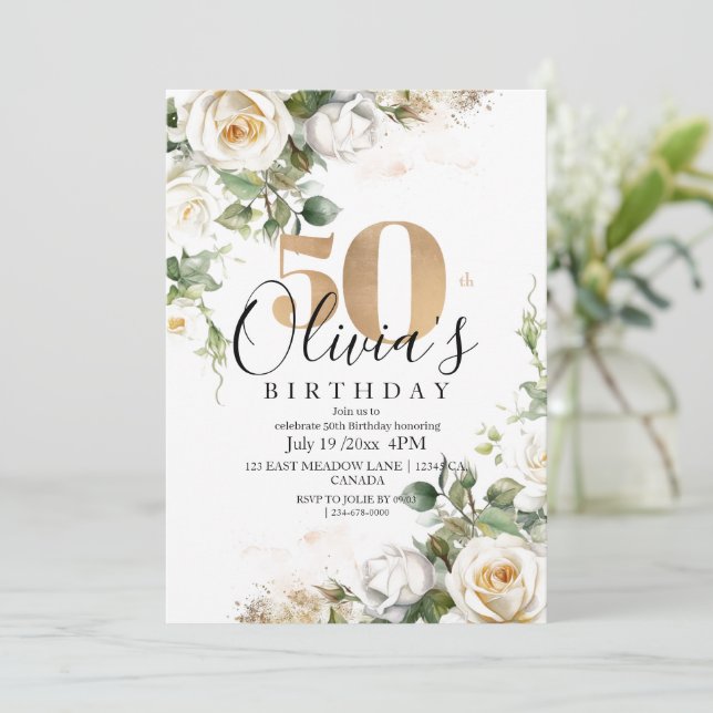Invitation Roses blanches et or Fleur élégante 50e anniversai (Debout devant)