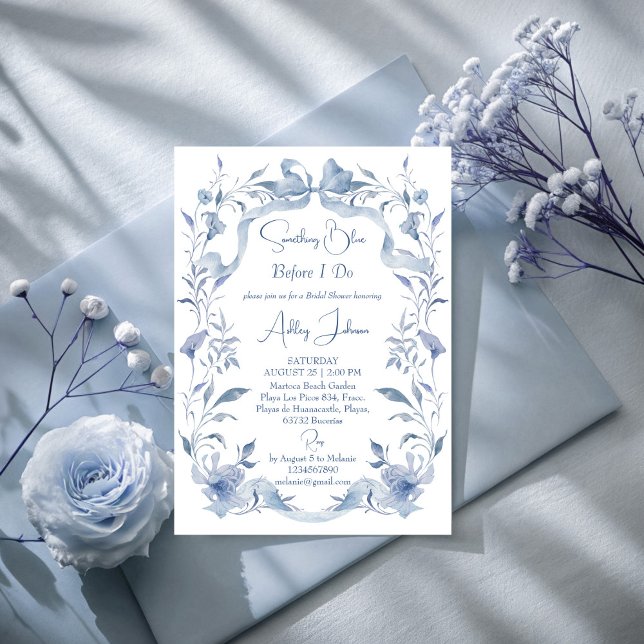Invitation Ruban floral bleu foncé élégant douche nuptiale (Something blue before I do Dusty blue botanical ribbon bow elegant bridal shower invitation template)