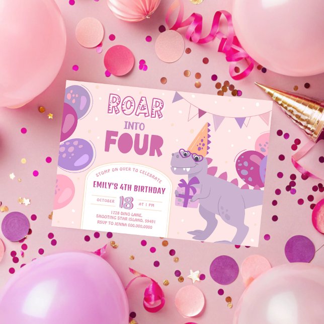 Invitation Rugir dans 4 Invitations. Fille dinosaure 4ème (Roar Into 4 Invitations. Dinosaur Girl 4th Invitation
)