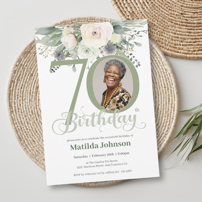 Invitation Sage Floral Photo 70e anniversaire (Sage Floral Photo 70th Birthday Invitation)