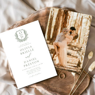 Invitation Sage Green Élégante Cimier Floral Mariage Monogram