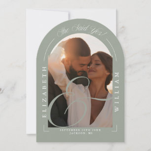 Invitation Sage Green Photo Arch Calligraphie Fiançailles Par