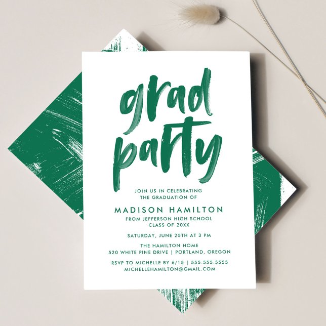 Invitation Script de brosse moderne Parti de graduation verte (Créateur téléchargé)