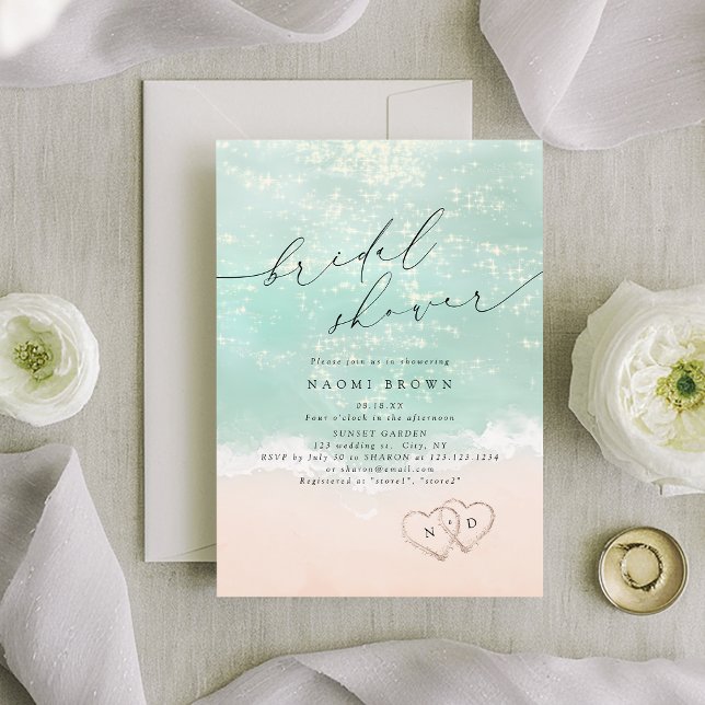 Invitation Script moderne Fête des mariées de plage Sand Hear (Modern Script Sand Hearts Beach Bridal Shower Invitation)