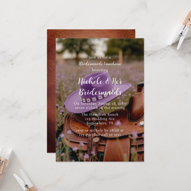 Invitation Selle sur la clôture avec Casquette Bridesmaids dé (Devant/Arrière en situation)