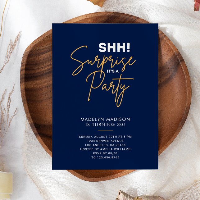 Invitation SHH ! Surprise Anniversaire de la fête Marine Bleu (SHH! Surprise Birthday Party Navy Blue Elegant Invitation
)