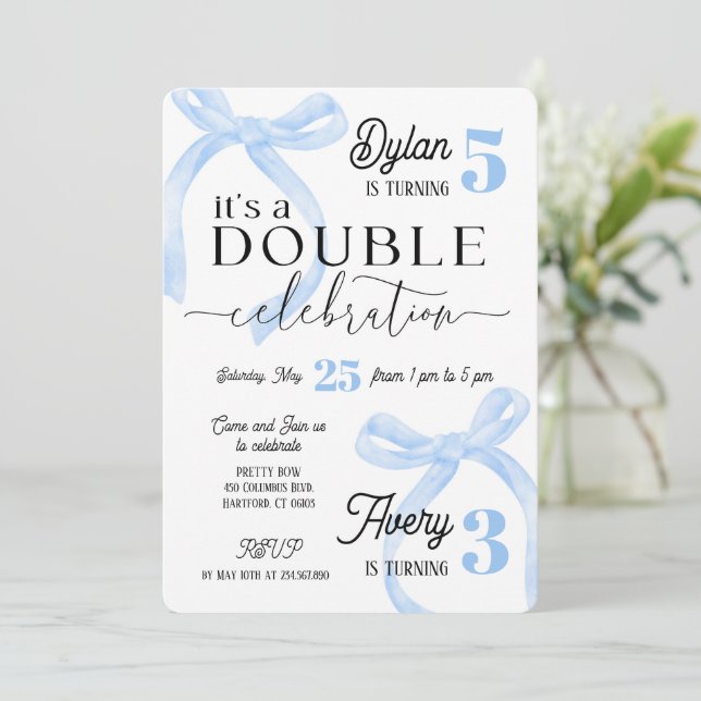 Invitation Siblings Double Birthday Blue Coquette (Debout devant)