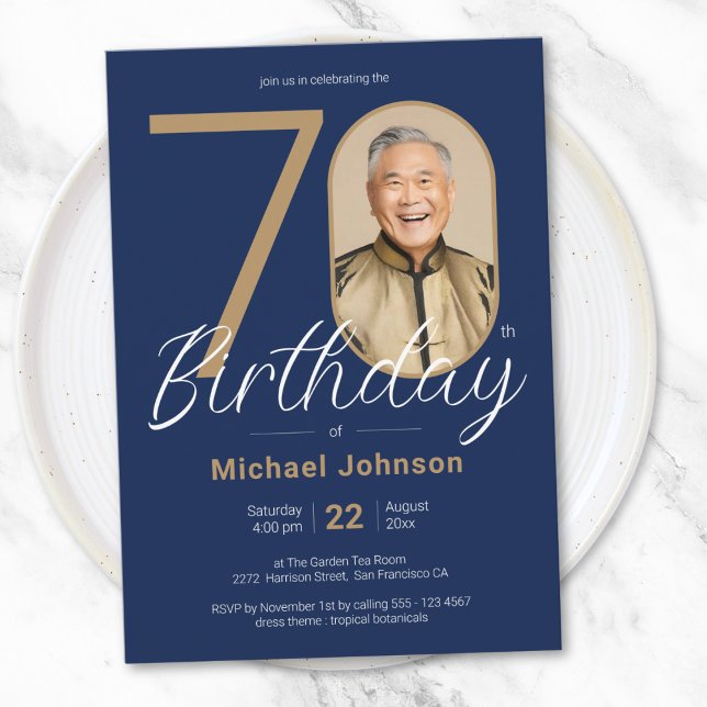 Invitation Simple Chic Gold Navy Blue Photo 70e anniversaire (Simple Chic Gold Navy Blue Photo 70th Birthday Invitation)