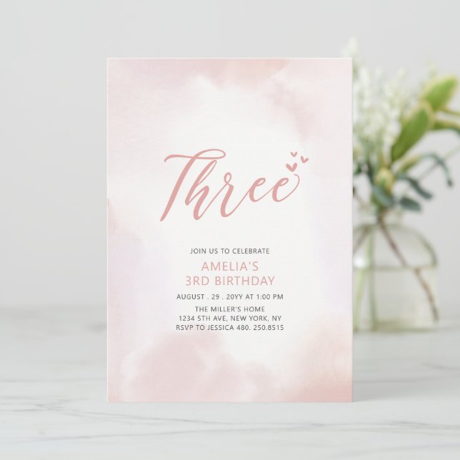 Invitation Simple Coeur rose Trois 3e Fille fête d'anniversai (Debout devant)