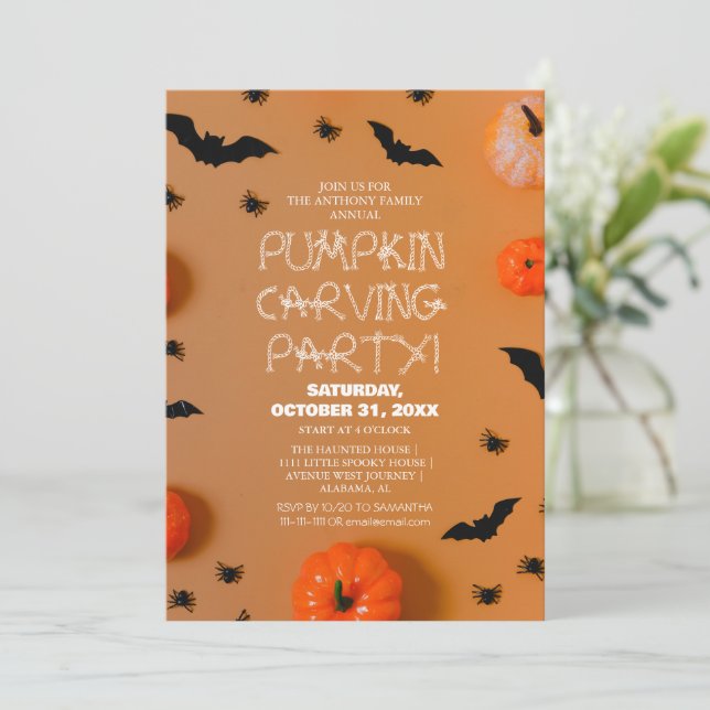 Invitation Soirée de carrosserie simple Citrouille Halloween  (Debout devant)