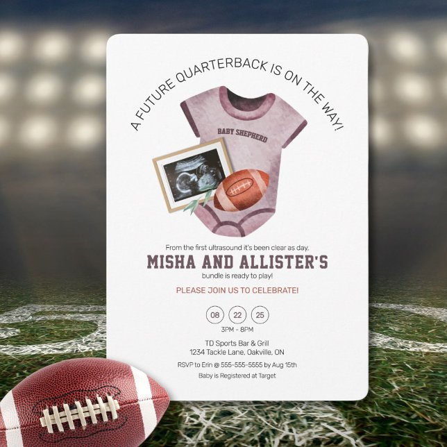 Invitation sur le Baby shower des quarts de tour (Football-themed baby shower invite celebrating your future quarterback’s arrival.)