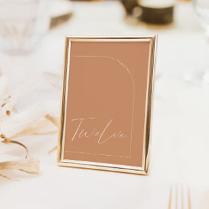 Invitation Table de numéro douze avec arche rustique boho mod
