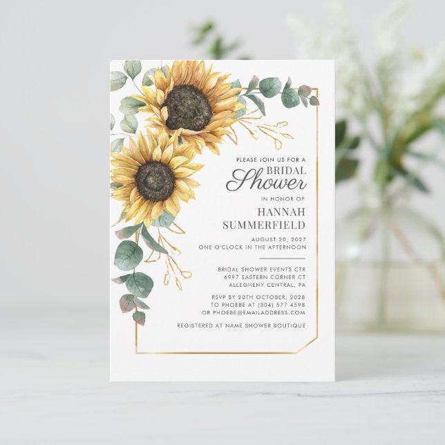 Invitation Tournesol Floral Eucalyptus Fête des mariées verte (Debout devant)