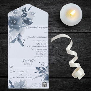 Invitation Tout En Un Aquarelle Dusty Blue Floral sur bleu QR Code