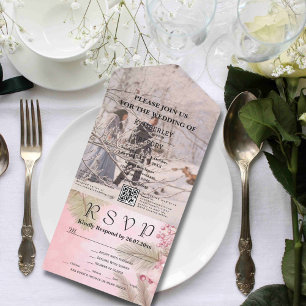 Invitation Tout En Un Berry d'hiver rose Floral Photo de Noël Code QR