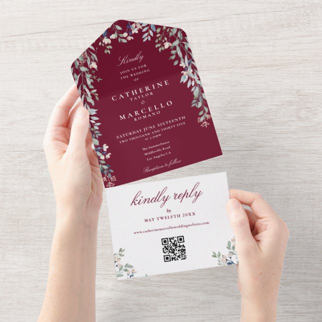 Invitation Tout En Un Bourgogne Floral Greenery QR Code Mariage (Déchirure)