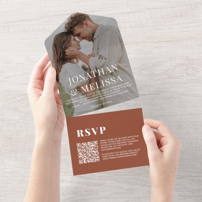 Invitation Tout En Un Code QR | Terracotta Simple Overlay Photo Mariage (Déchirure)