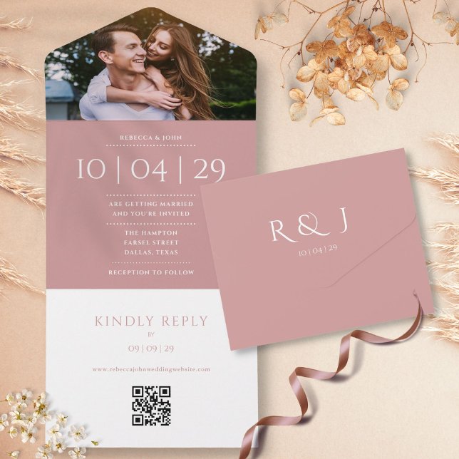 Invitation Tout En Un Dusty Rose Monogramme QR Code Mariage photo Date (Dusty Rose Monogram QR Code Photo Wedding Date All In One Invitation)