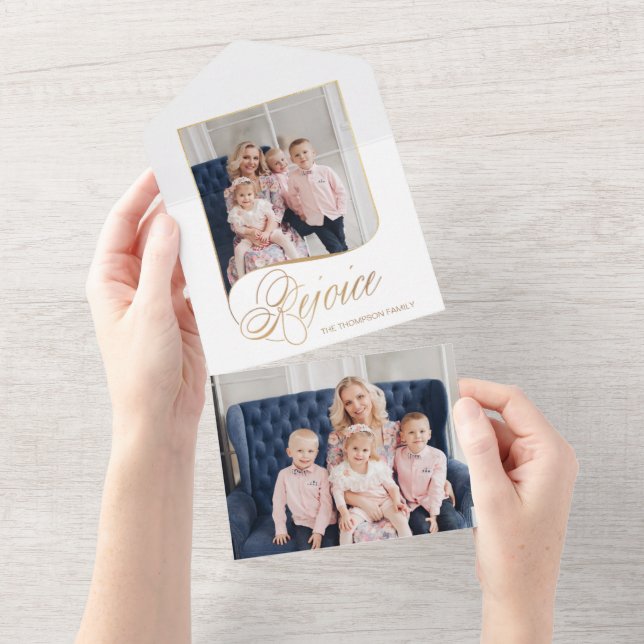 Invitation Tout En Un Élégant Gold Rejoice Calligraphie Script Photo (Déchirure)