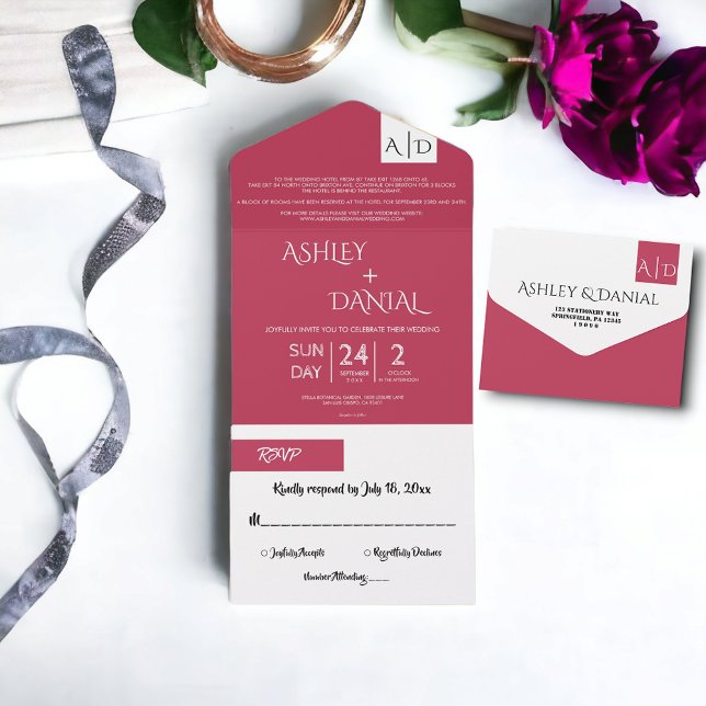 Invitation Tout En Un Élégant script moderne Magenta Monogramme Mariage (Créateur téléchargé)