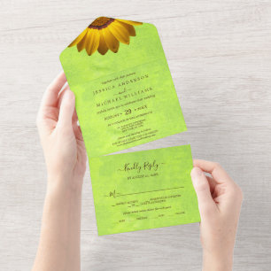 Invitation Tout En Un Fleurs jaunes sur Mariage vert Abstrait