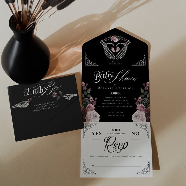 Invitation Tout En Un Gothique Floral Squelette Main Coeur Bébé Fille Do (Gothic Floral Skeleton Hand Heart Baby Girl Shower All In One Invitation)