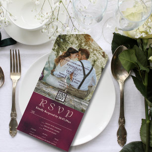 Invitation Tout En Un Grand Photo Burgundy Texture Arrière - plan QR Cod