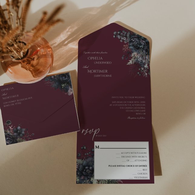 Invitation Tout En Un Mariage gothique foncé Floral Bourgogne (Créateur téléchargé)