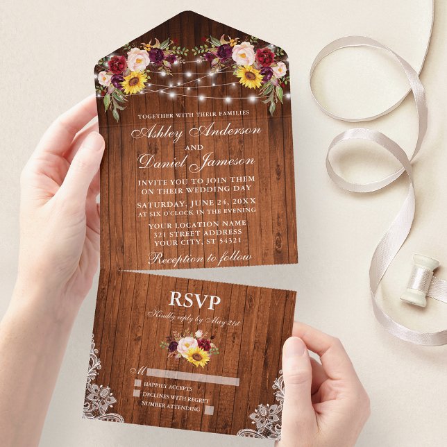 Invitation Tout En Un Mariage Rustique Mélange Floral Lumières Dentelles (All In One Wedding Invitation with tear off RSVP Card)