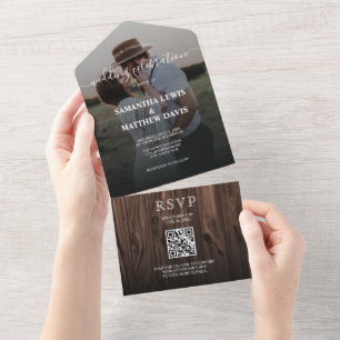 Invitation Tout En Un Moderne Rustique Bois extérieur Mariage QR Code