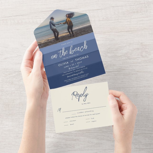 Invitation Tout En Un Ocean Blue Wave Stripes Plage Mariage Photo (Déchirure)