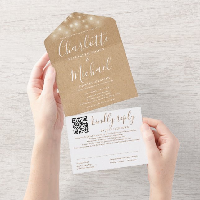 Invitation Tout En Un Rustique Kraft String lights QR Code Mariage (Déchirure)